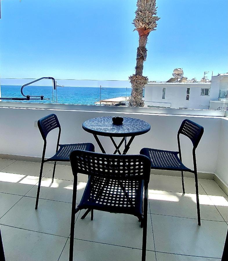 Sea La Vie #1 - Luxury Seaview Apartment Paphos Exterior photo